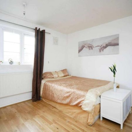 London Comfy Doubles Aparthotel ภายนอก รูปภาพ